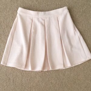 Forever 21 Cream Pleated Skirt